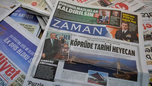 A photo taken in Ankara on March 6, 2016 shows the front page of the first new edition of the Turkish daily newspaper Zaman, which had staunchly opposed the president, now with articles supporting the government since its seizure by authorities - Sputnik International