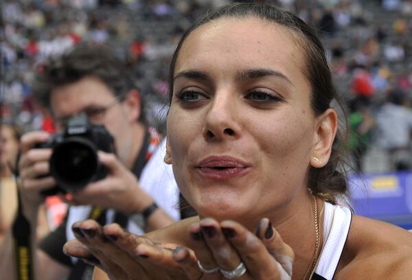 Elena Isinbaeva of Russia reacts after she won the Women's Pole Vault of the ISTAF Golden League Athletics Meeting in Berlin (File) - Sputnik International