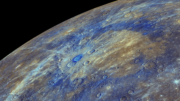 An enhanced-color image of Mercury, highlighting the carbon-rich material associated with impact craters - Sputnik International