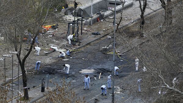 Forensic officers work on the site of a suicide bomb attack in Ankara, Turkey March 14, 2016 - Sputnik International