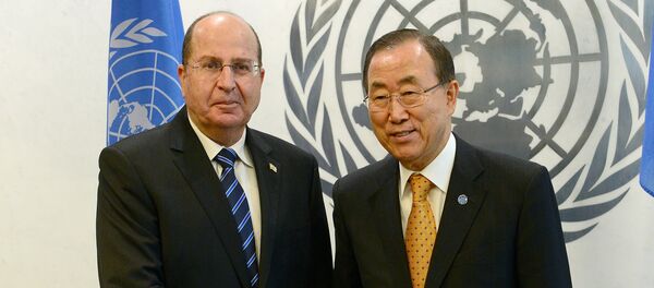UN Secretary-General Ban Ki-moon (R) greets Israel's Defense Minister Moshe Ya'alon UN Secretary-General Ban Ki-moon (R) greets Israel's Defense Minister Moshe Ya'alon - Sputnik International