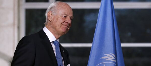 UN mediator for Syria Staffan de Mistura attends a news conference after a meeting with a delegation of the High Negotiations Committee (HNC) during Syria peace talks at the United Nations in Geneva, Switzerland, March 17, 2016. - Sputnik International
