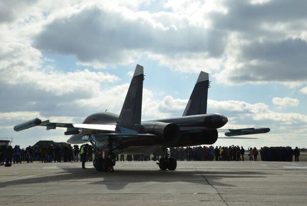 Pilots of Russian Su-34 bomber jets from Syria welcomed at an airbase in Russia's Voronezh region. Pilots of Russian Su-34 bomber jets from Syria welcomed at an airbase in Russia's Voronezh region. - Sputnik International