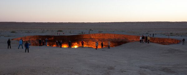 The door to Hell in Darvaza, Turkmenistan The door to Hell in Darvaza, Turkmenistan - Sputnik International