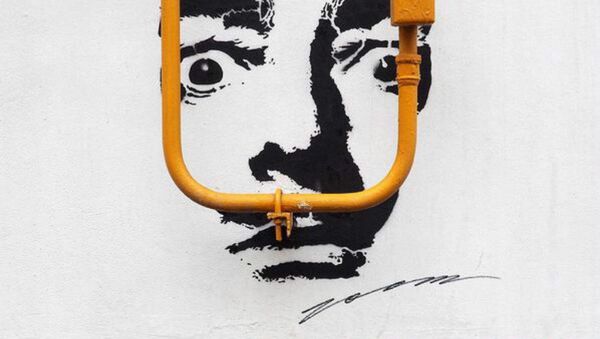The  Salvador Dali graffiti on Mytnaya Street in Moscow - Sputnik International
