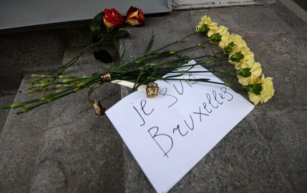 Memory vigil near Belgian Embassy in Moscow after explosions in Brussels - Sputnik International