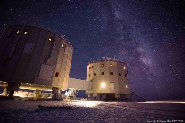 Concordia research station in Antarctica is a place of extremes. In winter no sunlight is seen for four months. - Sputnik International