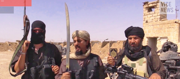 Bulldozing the border between Iraq and Syrian: The Islamic State Bulldozing the border between Iraq and Syrian: The Islamic State - Sputnik International