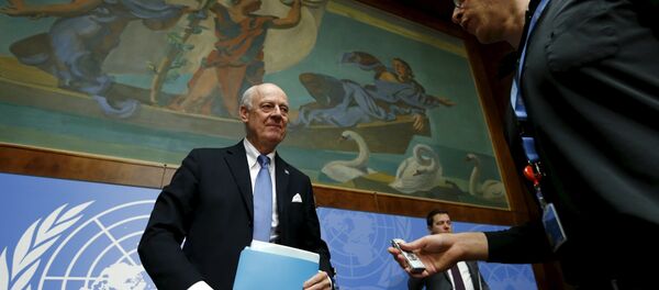 U.N. mediator for Syria, Staffan de Mistura (L) talks with Reuters journalist Tom Miles after a news conference at the end of the Syria peace talks at the United Nations in Geneva, Switzerland, March 24, 2016 U.N. mediator for Syria, Staffan de Mistura (L) talks with Reuters journalist Tom Miles after a news conference at the end of the Syria peace talks at the United Nations in Geneva, Switzerland, March 24, 2016 - Sputnik International