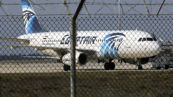 A hijacked Egyptair Airbus A320 airbus stands on the runway at Larnaca Airport in Larnaca, Cyprus , March 29, 2016 - Sputnik International