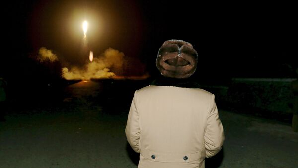 North Korean leader Kim Jong Un watches the rocket launch (File) - Sputnik International