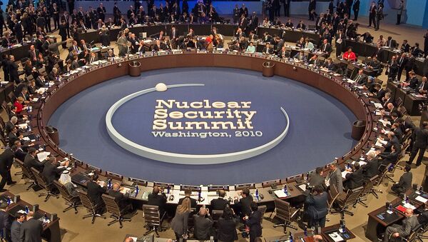President Barack Obama (top center) hosts 46 visiting leaders at the start of the plenary session of the Nuclear Security Summit April 13, 2010, in Washington, DC - Sputnik International