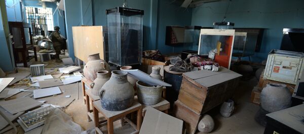 Damage in the National Museum of Palmyra plundered by terrorists - Sputnik International