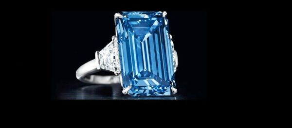 The Oppenheimer Blue diamond, which goes to the auction at Christie's Geneva on May 18. The Oppenheimer Blue diamond, which goes to the auction at Christie's Geneva on May 18. - Sputnik International
