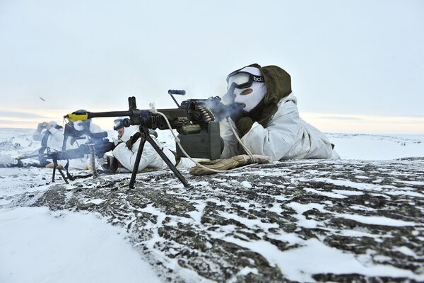 Canadian forces training in TRILLIUM RESPONSE 2014, involving more than 300 members of the 4th Canadian Division. Canadian forces training in TRILLIUM RESPONSE 2014, involving more than 300 members of the 4th Canadian Division. - Sputnik International
