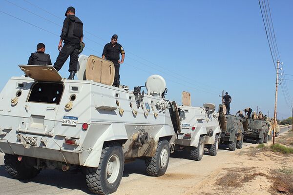 Egyptian security forces stand by their Armoured Personell Carriers ahead of a military operation in the northern Sinai peninsula (File) Egyptian security forces stand by their Armoured Personell Carriers ahead of a military operation in the northern Sinai peninsula (File) - Sputnik International
