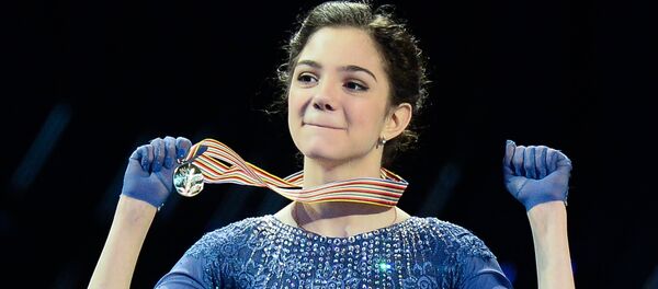 Gold medalist Evgenia Medvedeva of Russia Gold medalist Evgenia Medvedeva of Russia - Sputnik International