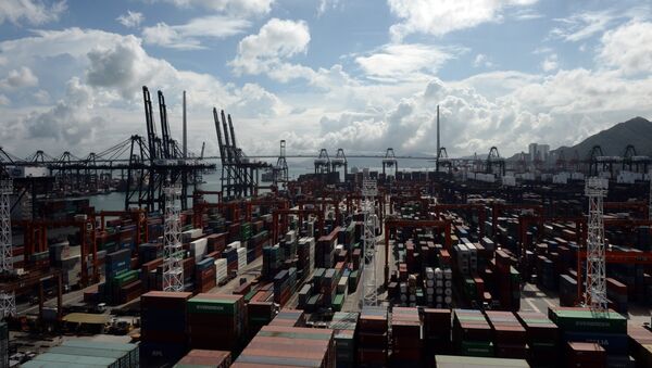 Containers and cranes are seen at a port in Hong Kong - Sputnik International