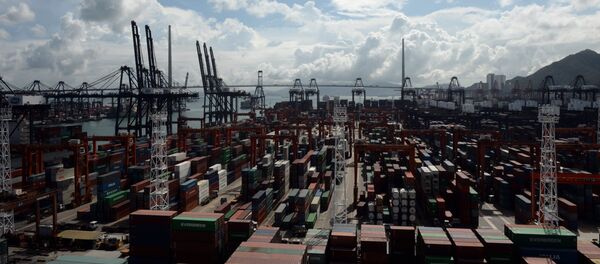 Containers and cranes are seen at a port in Hong Kong - Sputnik International