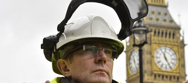 A steel worker protests outside of the Houses of Parliament in London, Britain in this October 28, 2015 file photo. - Sputnik International