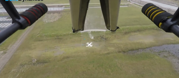 Dronecatcher catches a drone and lets it down easy Dronecatcher catches a drone and lets it down easy - Sputnik International