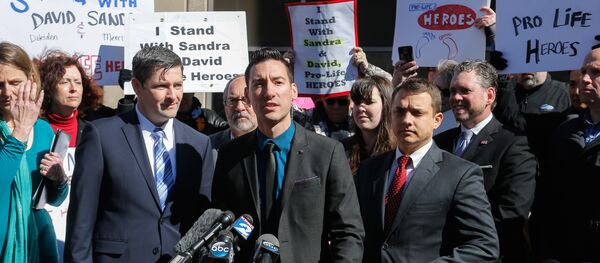 Man Behind Planned Parenthood Video Smear Campaign Says His Home Was Raided Man Behind Planned Parenthood Video Smear Campaign Says His Home Was Raided - Sputnik International