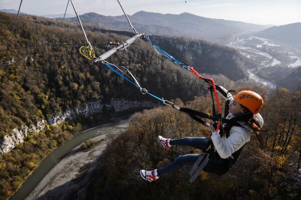 The opening of SochiSwing, the world's highest swing - Sputnik International