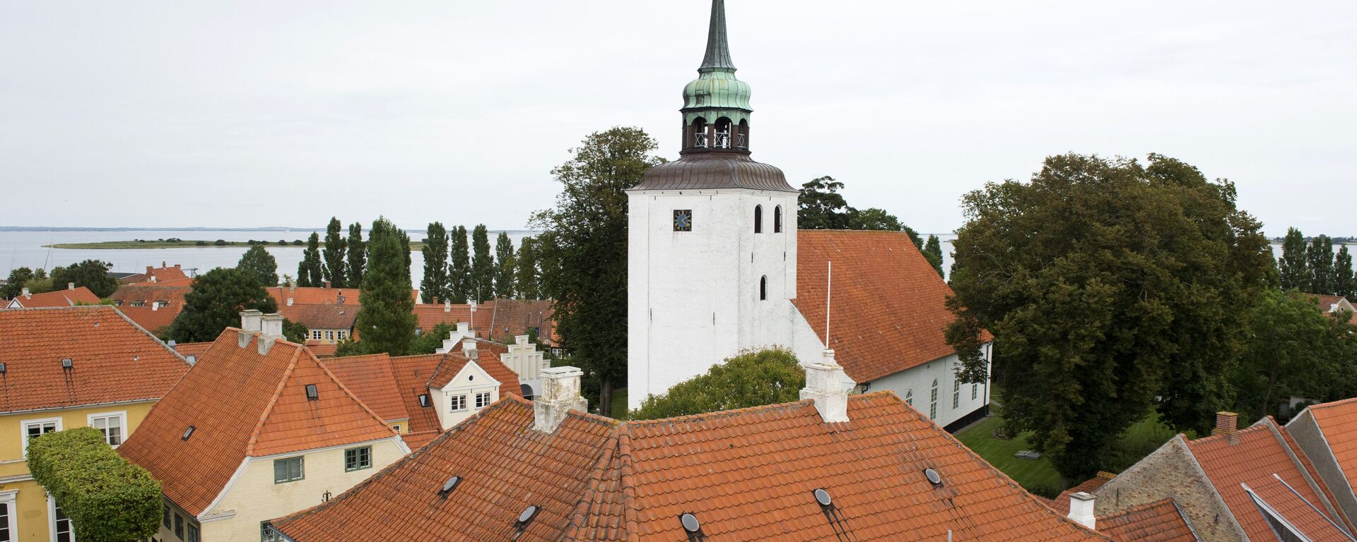 View of the main square and the church in downtown Aeroeskoebing, on the small Danish island of Aeroe August 30, 2012 - Sputnik International, 1920, 18.01.2023