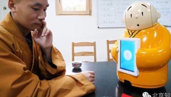 Robot monk becomes an Internet hit - Sputnik International