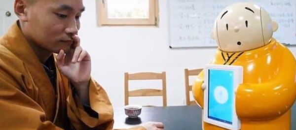 Robot monk becomes an Internet hit - Sputnik International