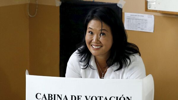 Peru's presidential candidate Keiko Fujimori votes during presidential election, at a polling station at a classroom in Lima, Peru, April 10, 2016. - Sputnik International