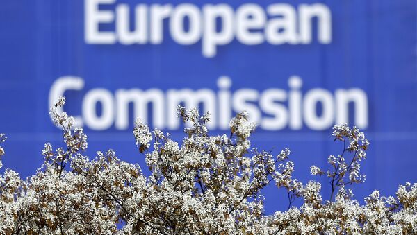 A sign is seen at the European Commission (EC) headquarters ahead of statements by the EC on the effectiveness of existing measures against tax evasion and money-laundering in light of the recent Panama Paper revelations, in Brussels, Belgium, April 12, 2016. - Sputnik International
