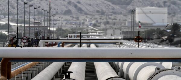 A picture shows export oil pipelines at an oil facility in the Khark Island, on the shore of the Gulf, on February 23, 2016 A picture shows export oil pipelines at an oil facility in the Khark Island, on the shore of the Gulf, on February 23, 2016 - Sputnik International