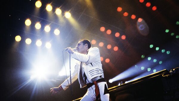 Rock star Freddie Mercury, lead singer of the rock group Queen, during a concert at the Palais Omnisports de Paris Bercy. (File)  - Sputnik International