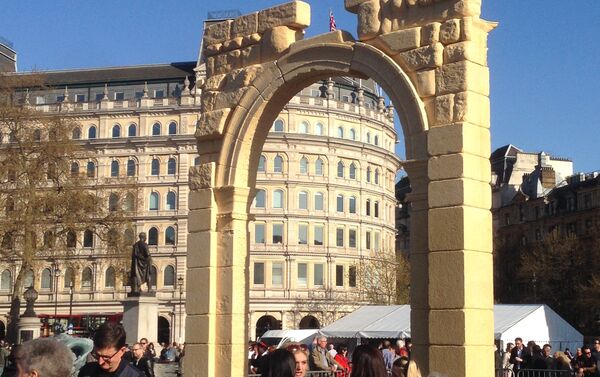 Palmyra's Arch of Triumph recreated in London’s Trafalgar Square. - Sputnik International