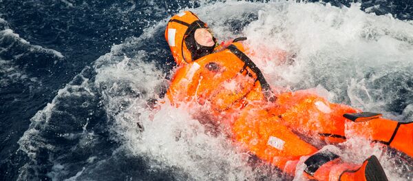 Norwegian Minister of Immigration and Integration Sylvi Listhaug jumped in the sea outside Lesbos, Greece April 19, 2016 Norwegian Minister of Immigration and Integration Sylvi Listhaug jumped in the sea outside Lesbos, Greece April 19, 2016 - Sputnik International