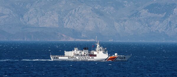 (File) A Turkish coast guard ship patrols in the Aegean Sea, off the Turkish coast, April 20, 2016. - Sputnik International