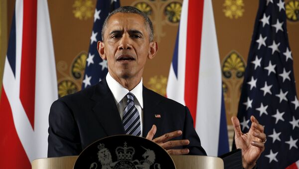 U.S. President Barack Obama speaks during a news conference British Prime Minister David Cameron following their meeting at 10 Downing Street in London, Britain April 22, 2016 - Sputnik International