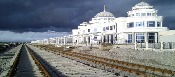 Bereket Railway Station in (Kazandzhik) is an important crossroad of the Trans-Caspian Railway and North-South Transnational Railway Bereket Railway Station in (Kazandzhik) is an important crossroad of the Trans-Caspian Railway and North-South Transnational Railway - Sputnik International