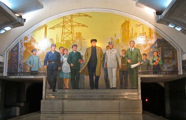   Pyongyang Metro Mosaic Mural - Sputnik International