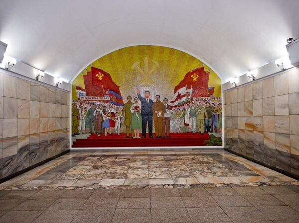   Pyongyang Metro Mosaic Mural - Sputnik International