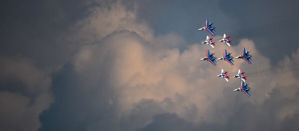 Russian Knights and Swifts aerobatic teams train for the upcoming Victory Day Parade in Moscow. Russian Knights and Swifts aerobatic teams train for the upcoming Victory Day Parade in Moscow. - Sputnik International