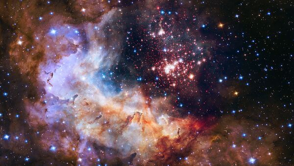 NASA Unveils Celestial Fireworks as Official Image for Hubble 25th Anniversary - Sputnik International