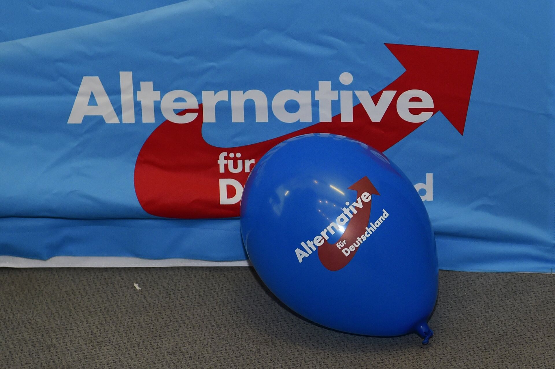 A balloon of the right-wing populist party Alternative for Germany (AfD) party can be seen during an election party in Berlin on March 13, 2016.  - Sputnik International, 1920, 25.02.2022