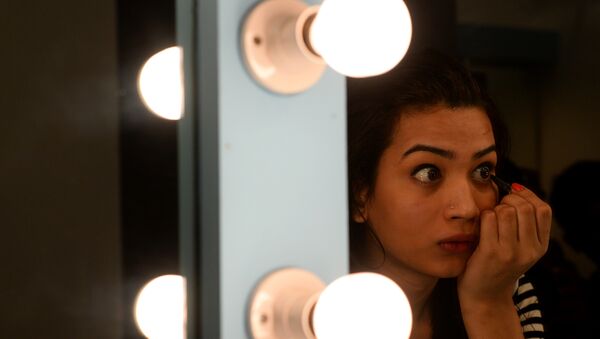 An Indian transgender model gets ready for an audition in New Delhi. (File) - Sputnik International