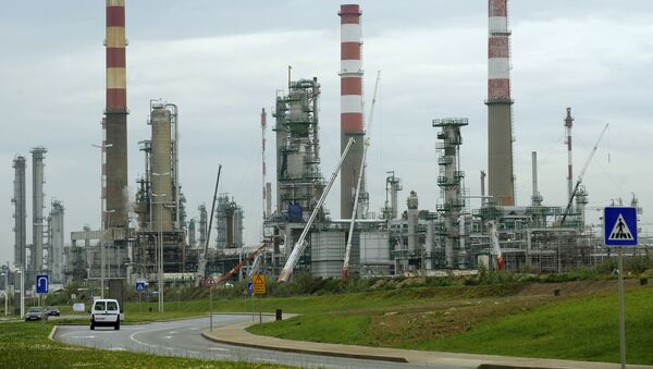 General view of Portuguese Galp Energia's refinery in Matosinhos, outskirts of Porto, Portugal - Sputnik International