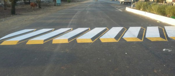 Virtual Safety: India To Paint 3D Speed-Bumbs on Highways and Busy Roads - Sputnik International