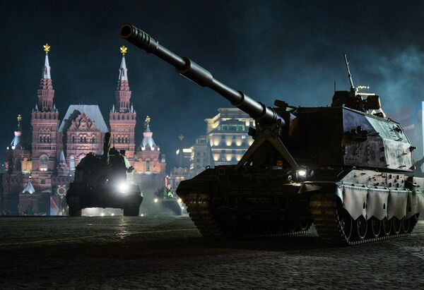 Koalitsiya-SV self-propelled howitzers at a rehearsal of a military parade in Moscow to mark the 71st anniversary of victory over Nazi Germany in the Second World War - Sputnik International