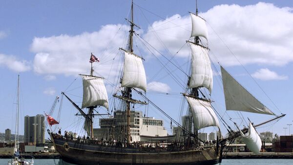 A replica of Captain James Cook's Endeavour leaves Honolulu Harbor. file photo - Sputnik International