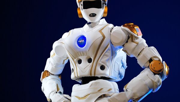 NASA’s R5 robot, which is NASA's newest humanoid robot and was built to compete in the DARPA Robotics Challenge. - Sputnik International